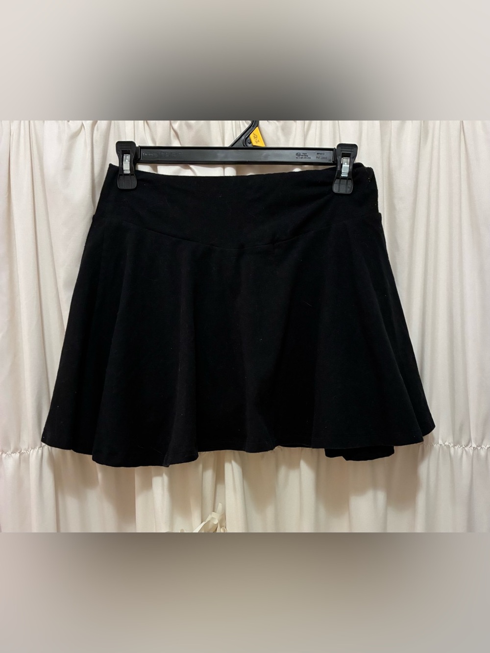 Hot Topic Black Circle Skater Mini Skirt🌼